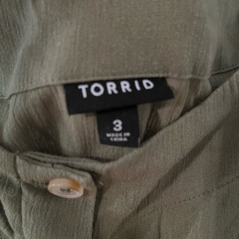Torrid Green Buttoned Ruffled Blouse - Picture 2 of 7